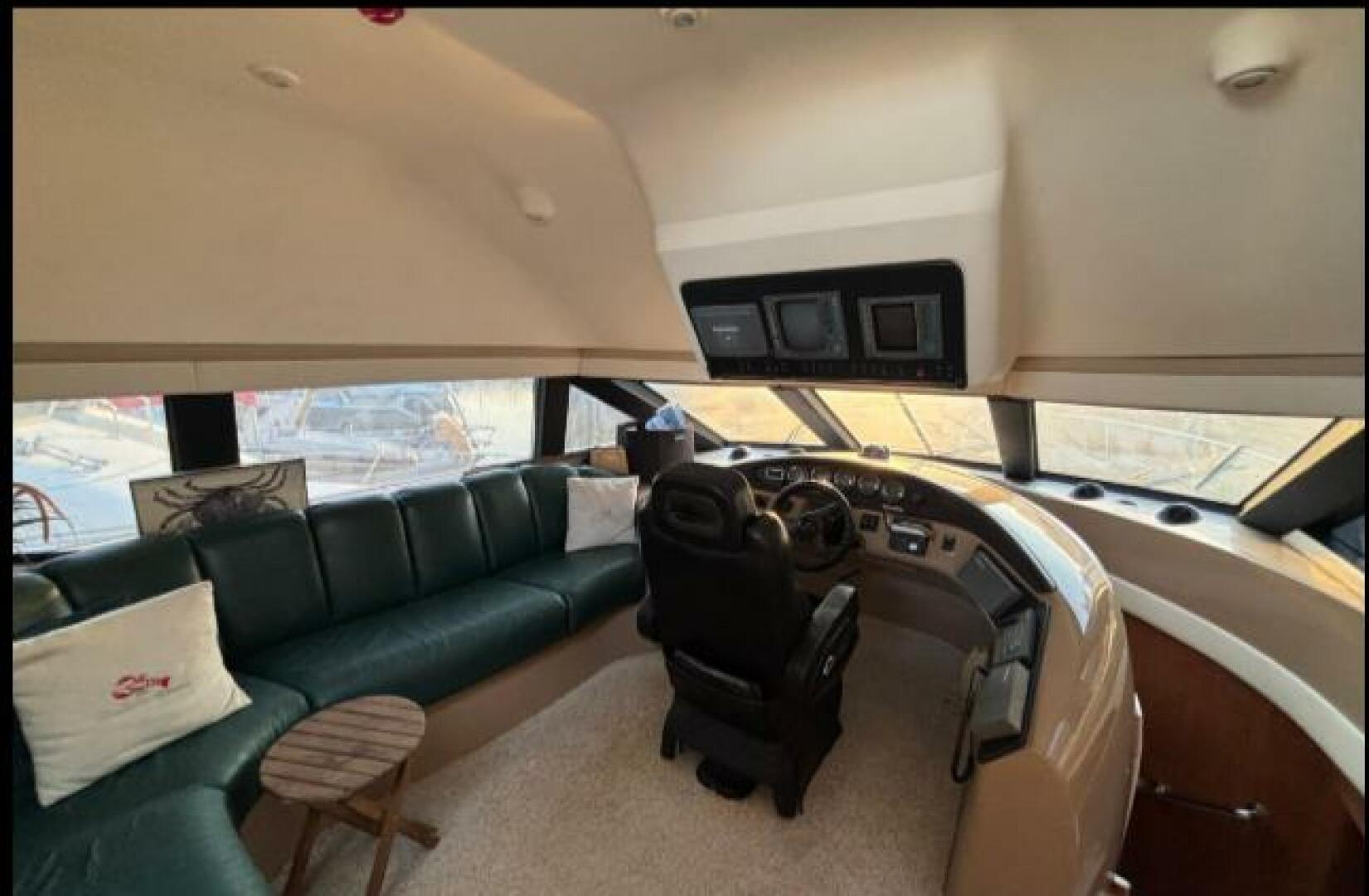 1998 Carver 530 Voyager - Image 43