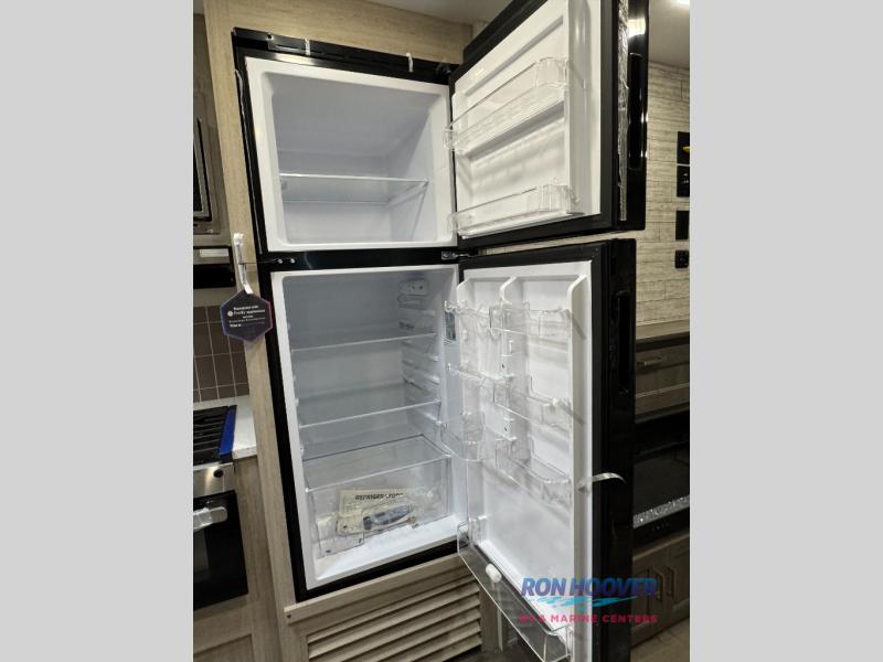 2026 COACHMEN 333DORM - Image 34