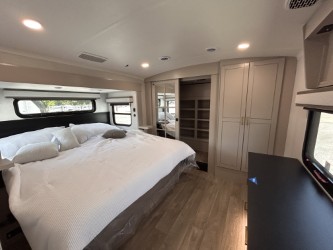 2027 JAYCO NORTH POINT 381CKRE - Image 21
