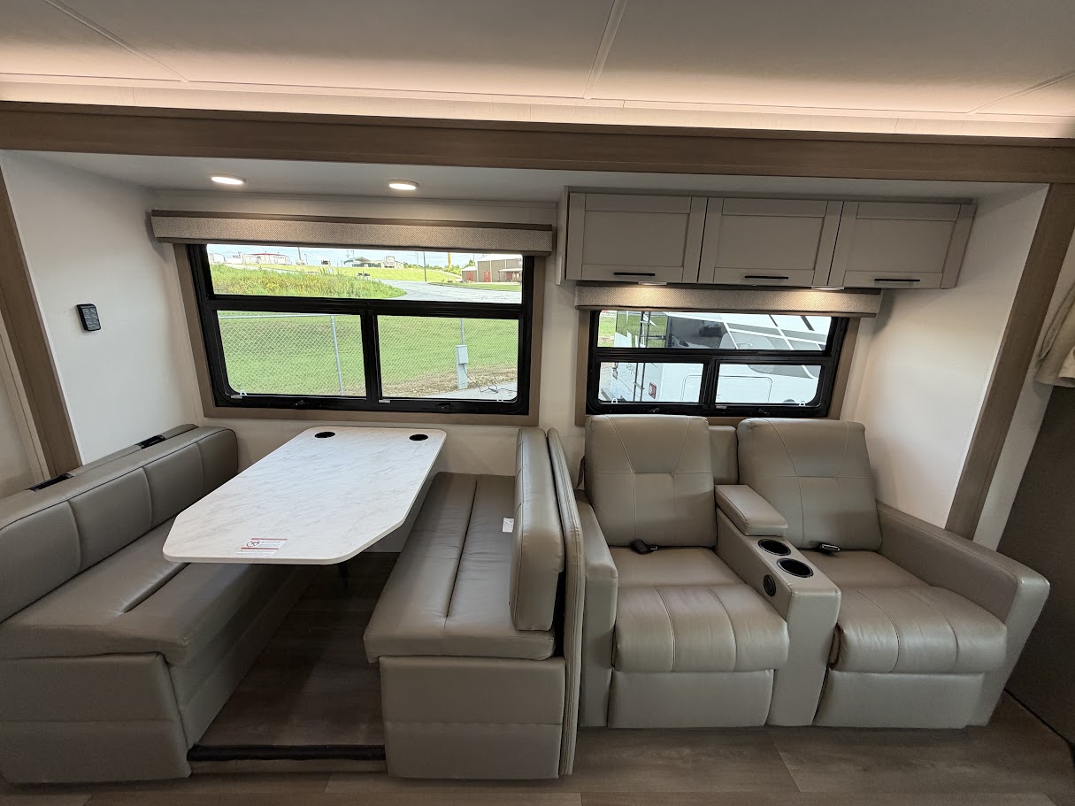 2027 JAYCO GREYHAWK 29MV - Image 10