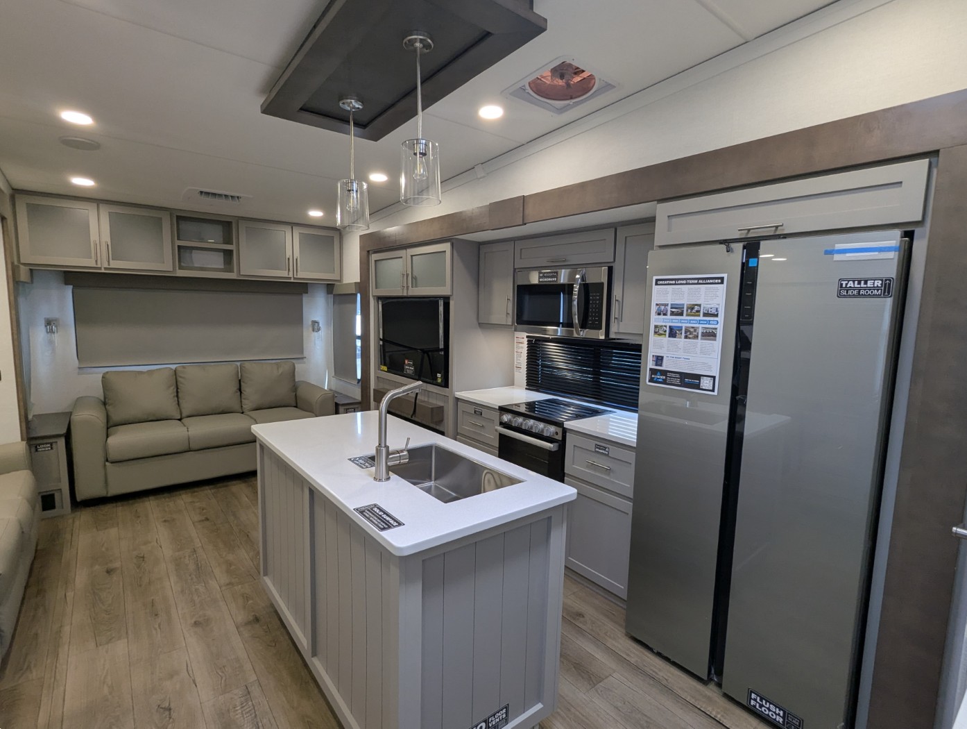 2026 Alliance RV Avenue 32RLS - Image 15