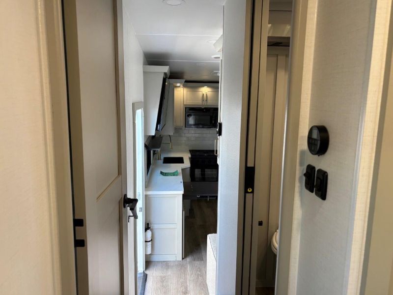 2026 Brinkley RV Model Z 2810 - Image 28