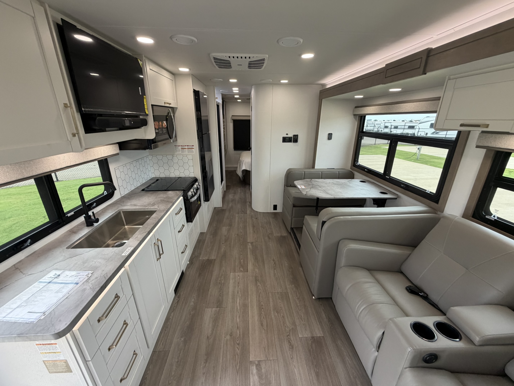 2027 JAYCO GREYHAWK 29MV - Image 35