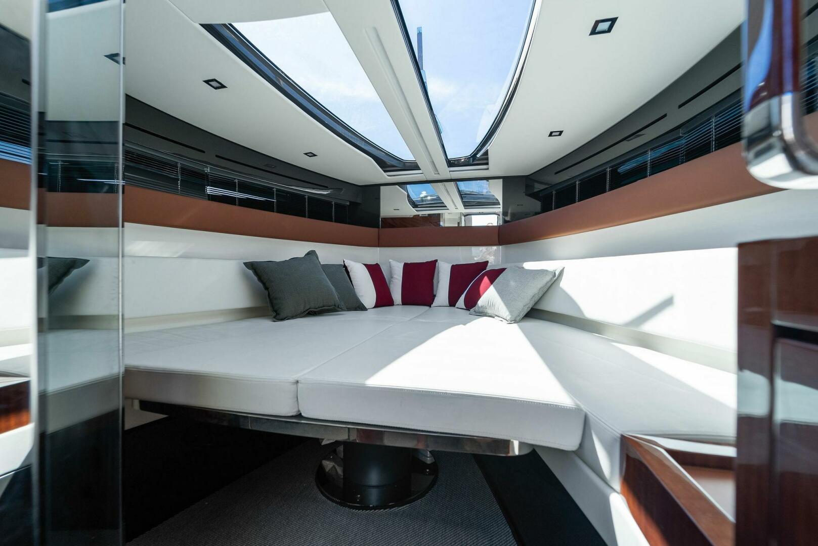 2022 Riva Rivamare - Image 16