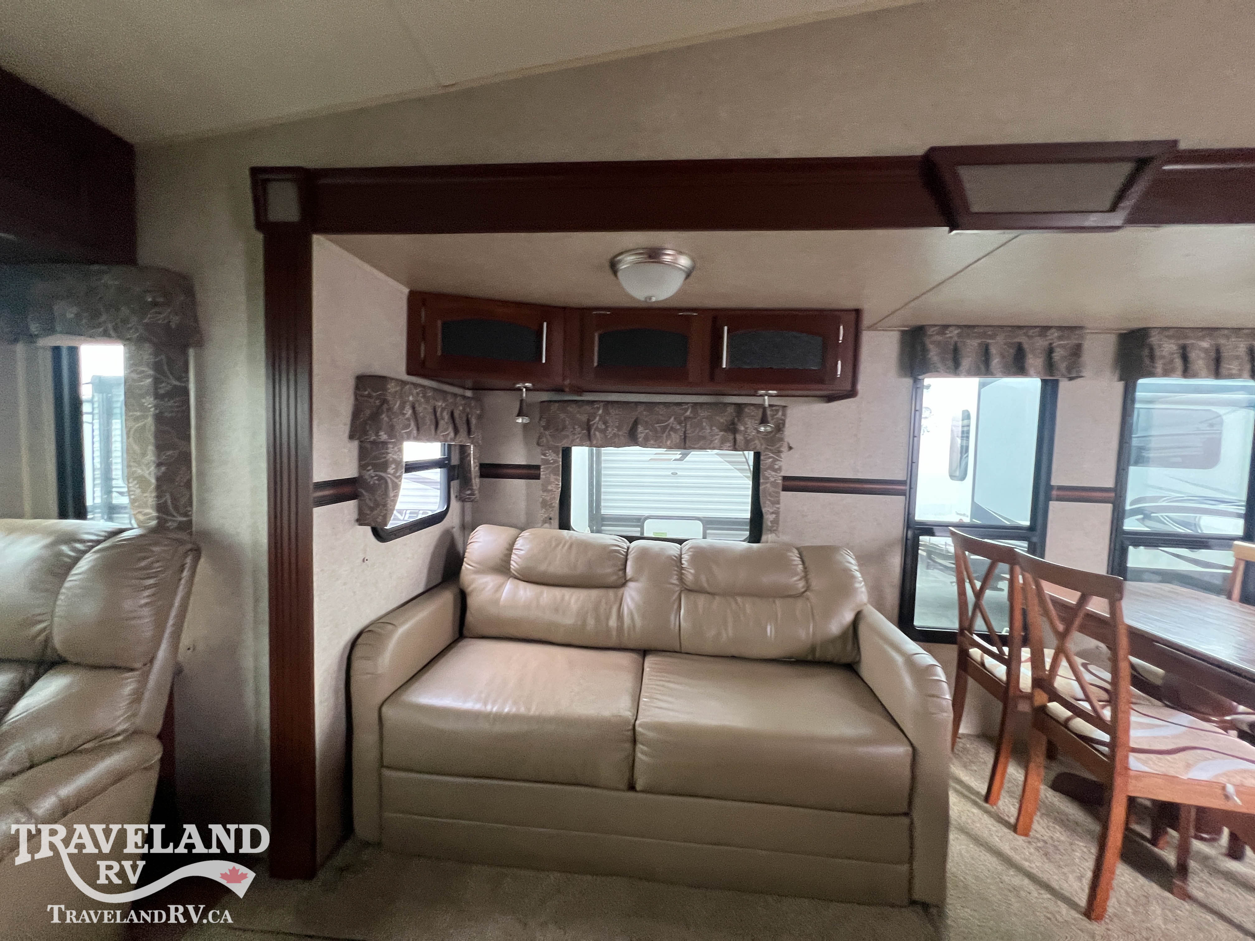 2015 Forest River Rockwood Signature Ultra Lite ULTRA LITE 8285IKWS - Image 8