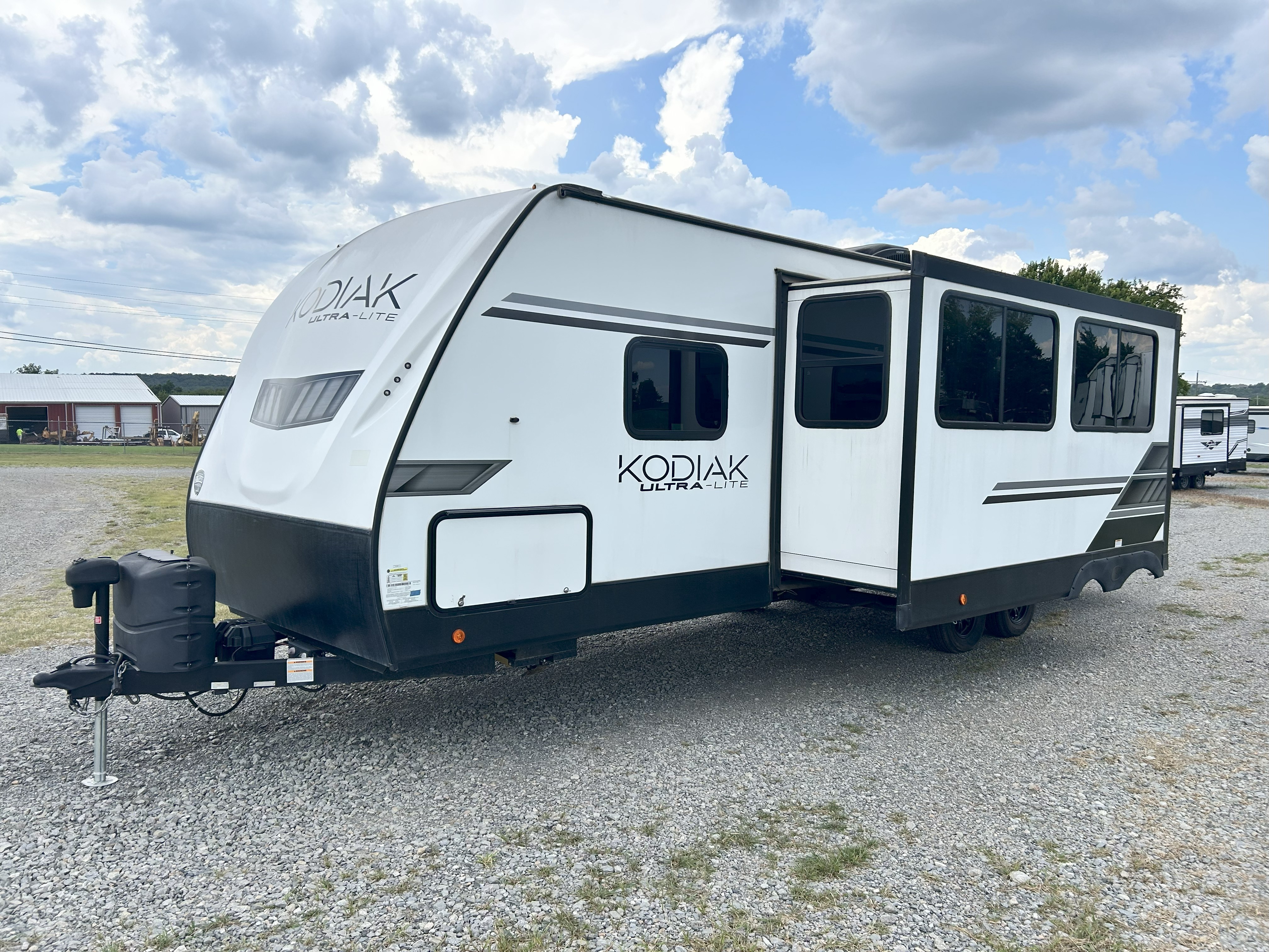 2022 Dutchmen Kodiak Ultra-Lite Ultra-Lite 283BHSL - Image 2