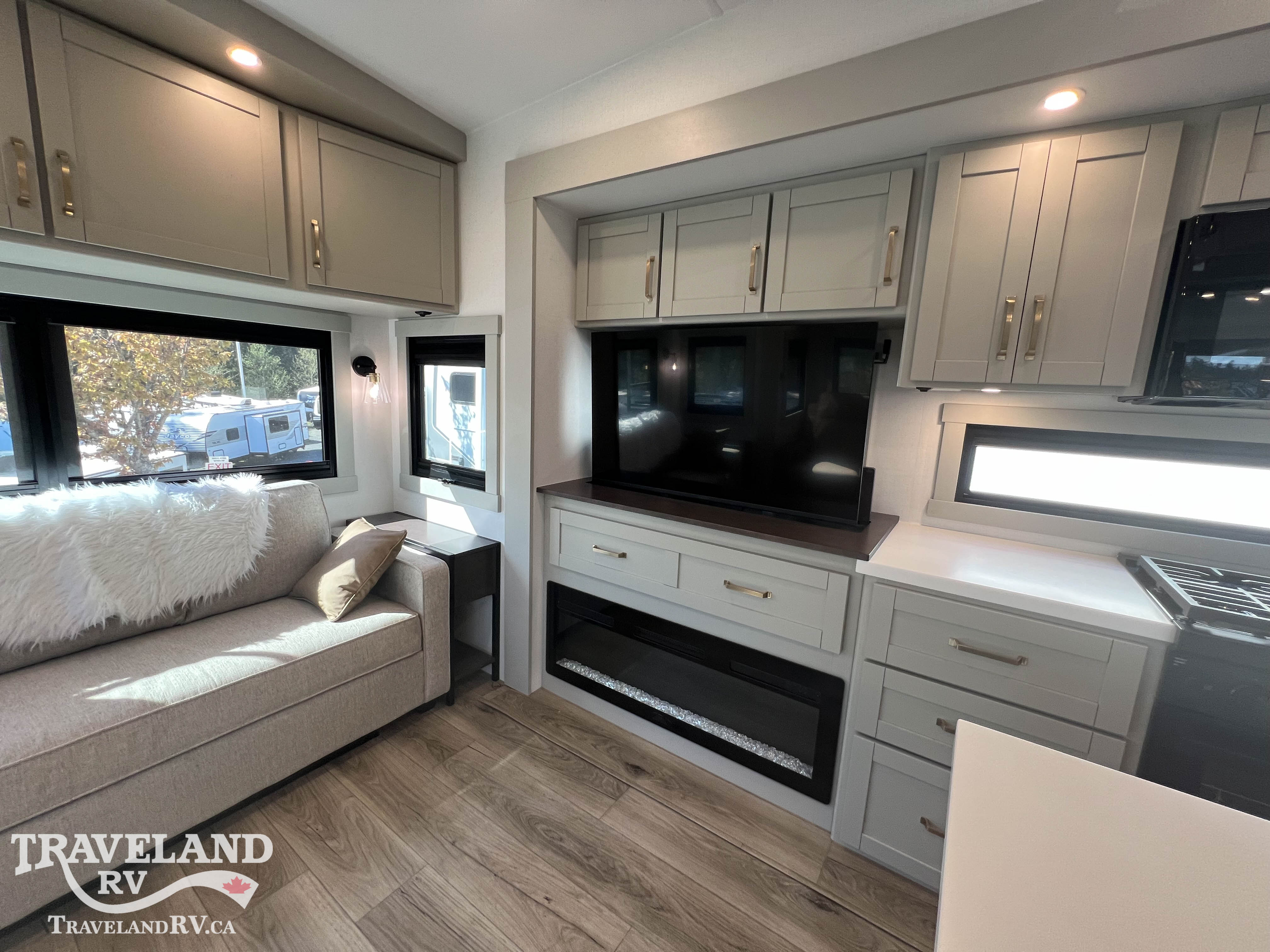 2026 Brinkley RV Model Z 3600 - Image 15