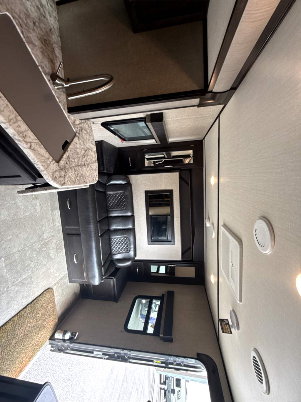 2019 GRAND DESIGN IMAGINE 19BWE - Image 13