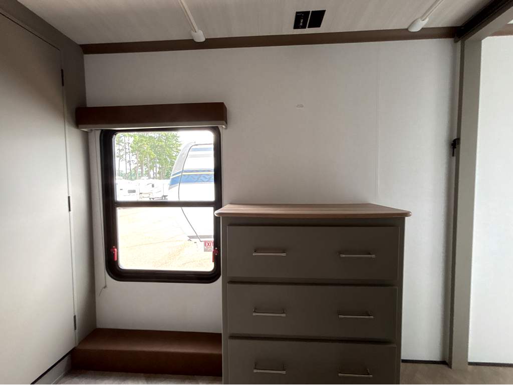 2026 Keystone SPRINTER 3590LFT - Image 24