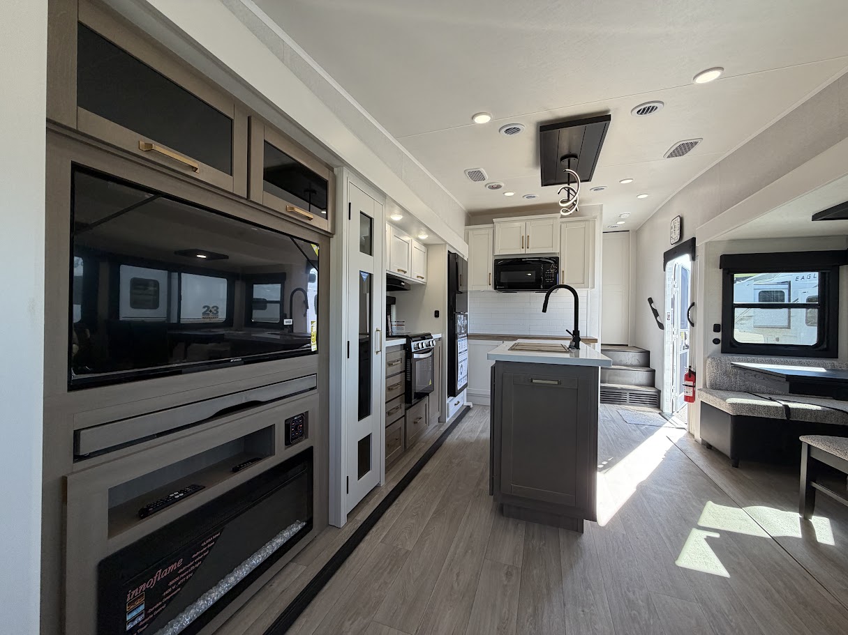 2027 JAYCO EAGLE 29RLC - Image 14