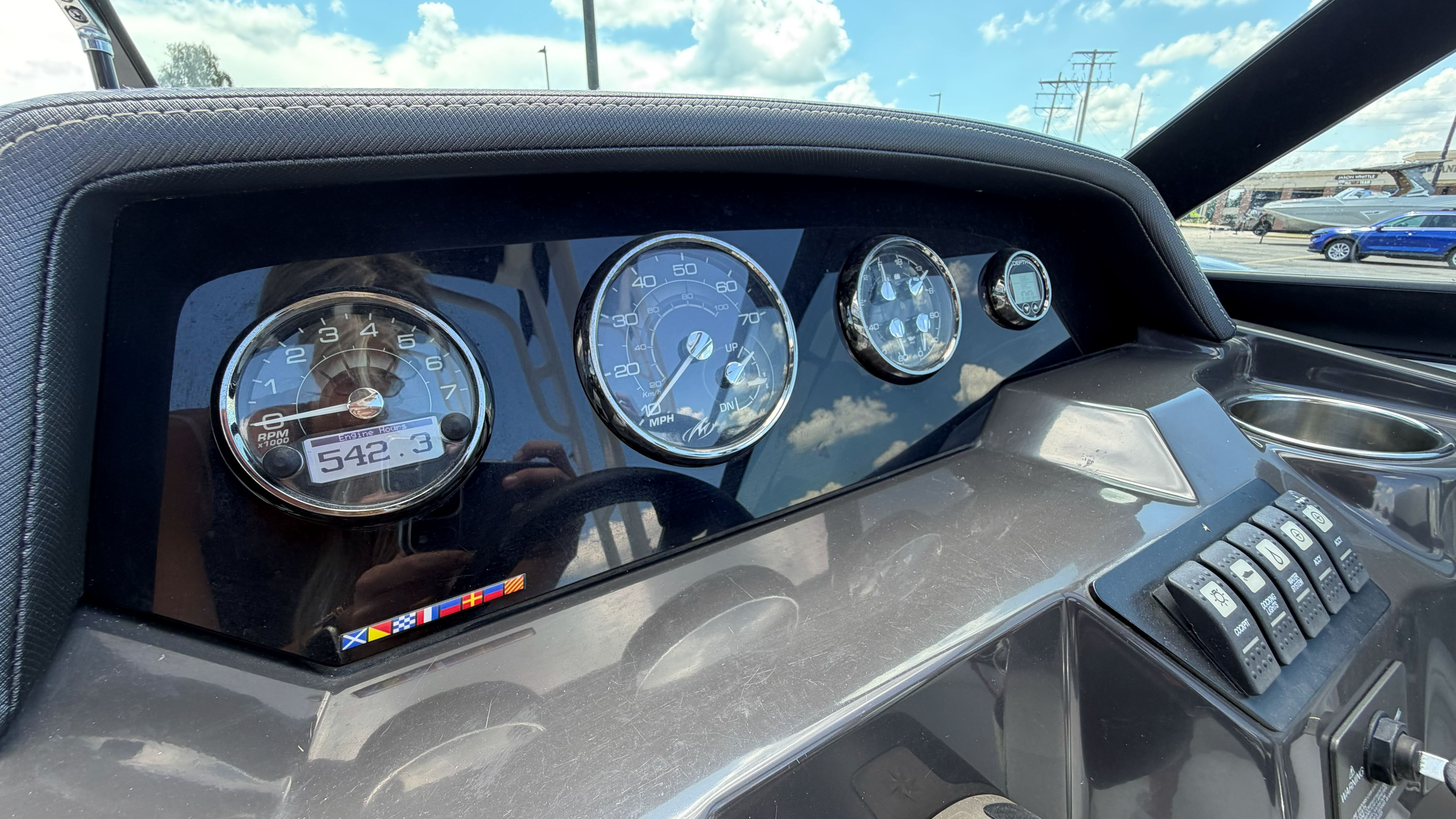 2024 Monterey M4 - Image 13