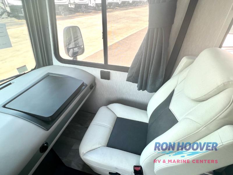 2024 COACHMEN 31TS - Image 19