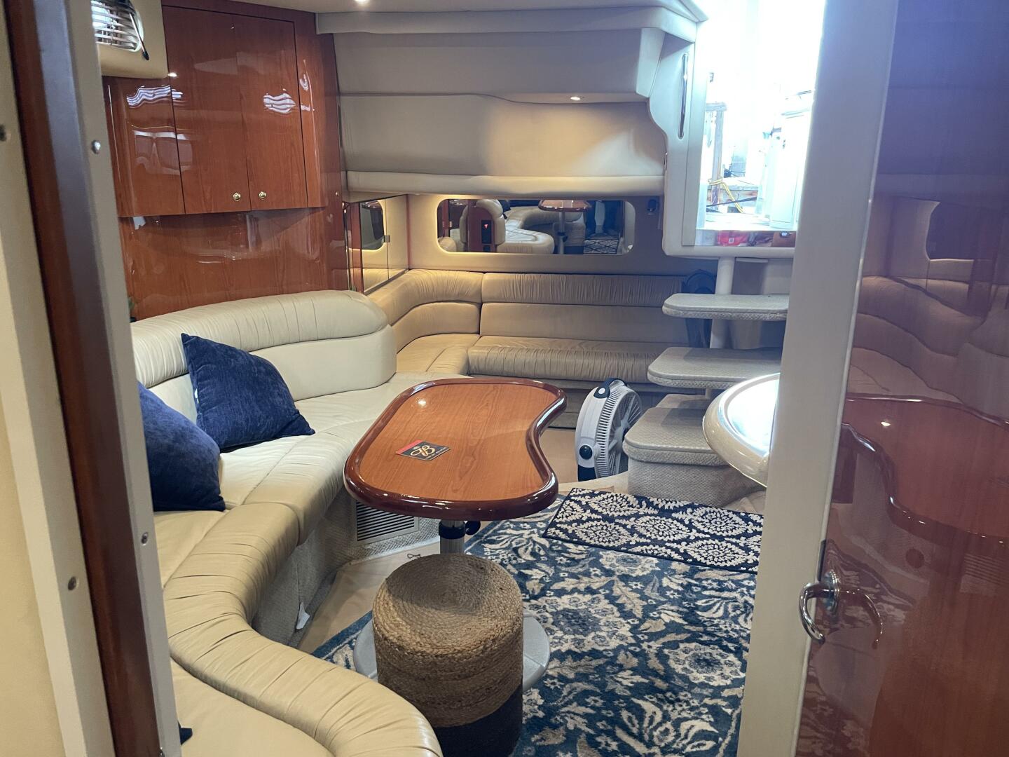 2001 Sea Ray 380 Sundancer - Image 34
