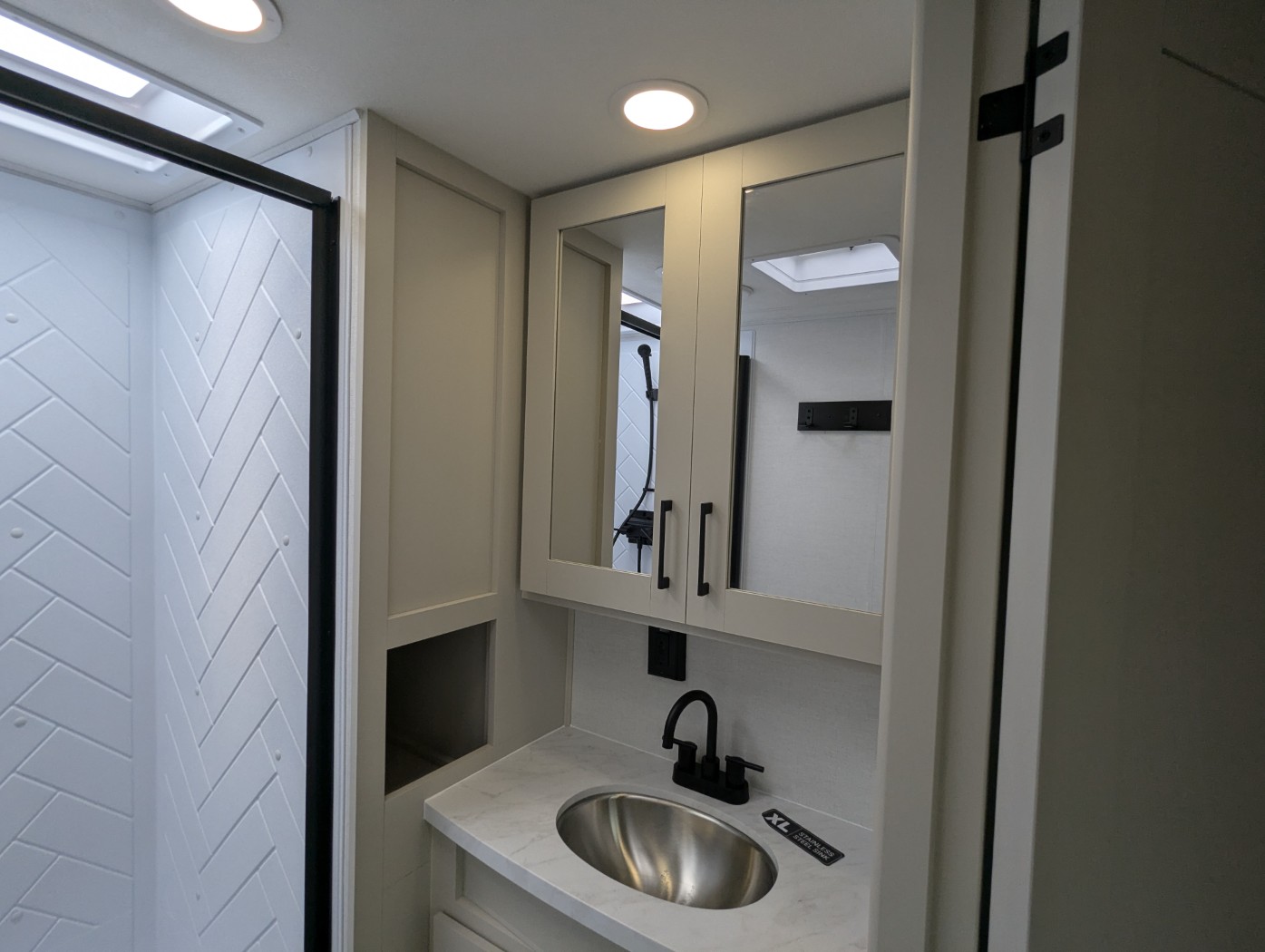 2027 Alliance RV Delta RE250 - Image 25