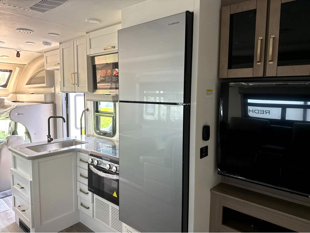 2027 ENTEGRA COACH ODYSSEY 30Z - Image 21