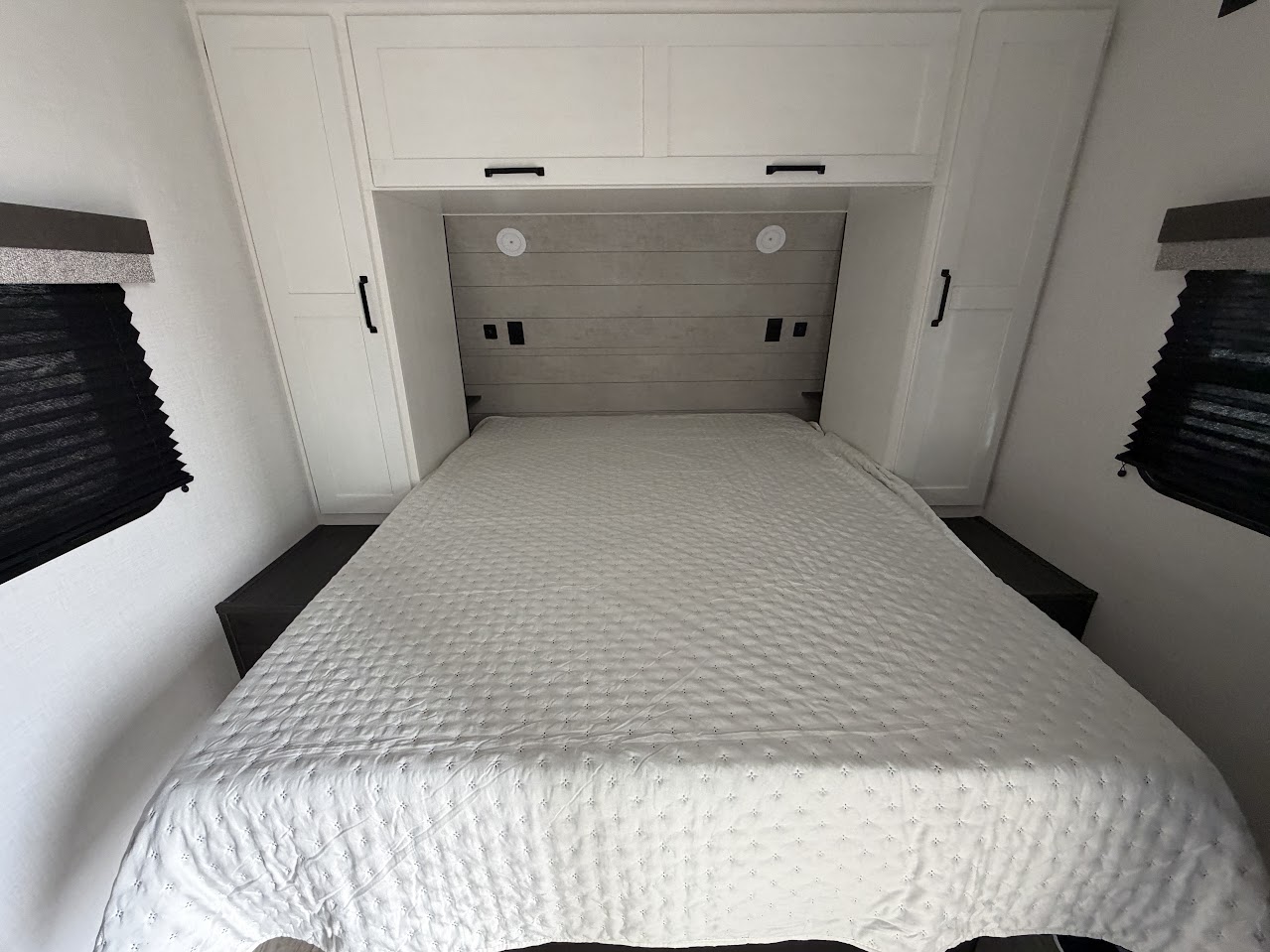 2027 VENTURE RV SIENNA 281VQB - Image 48