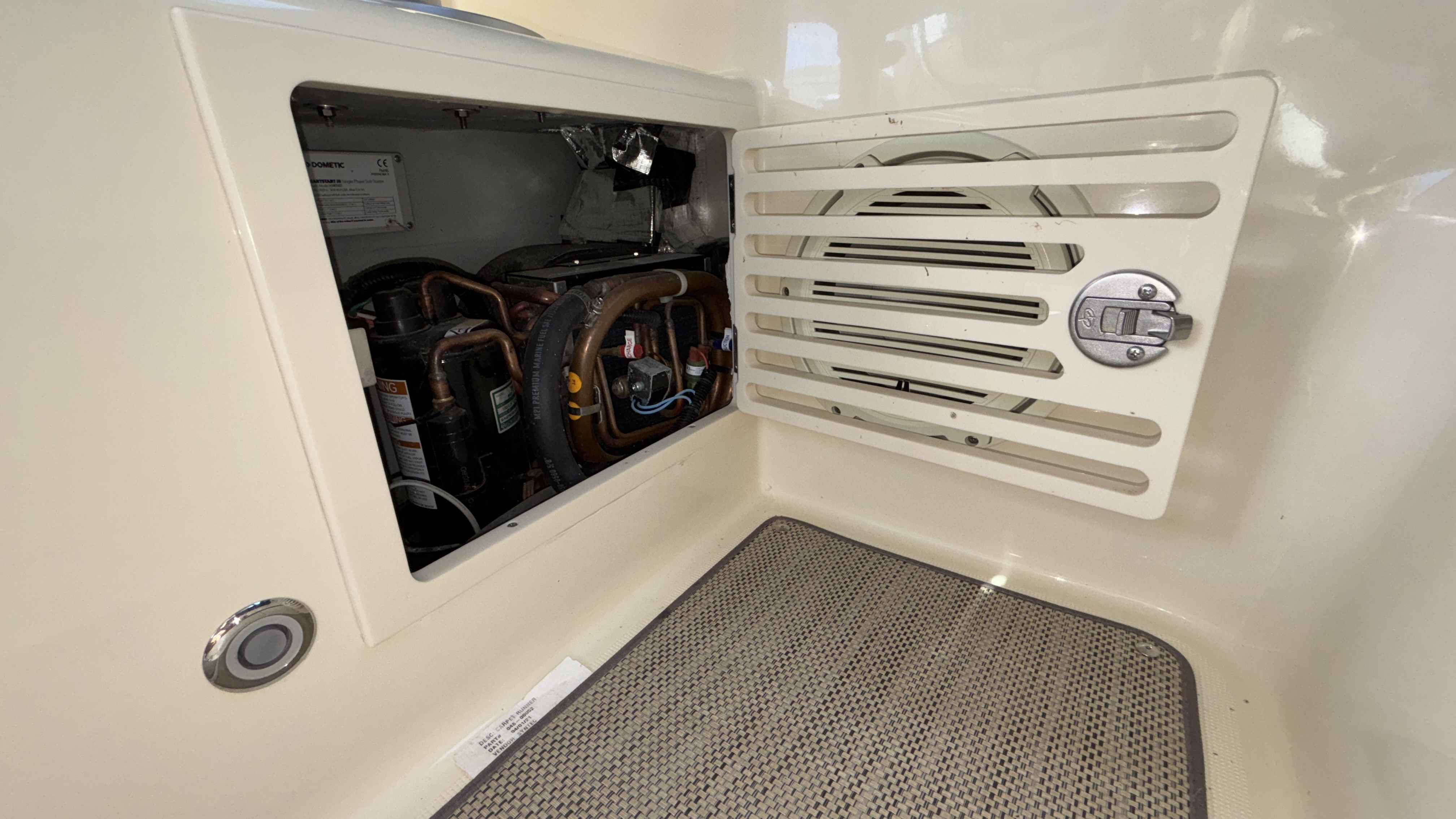 2021 Chris Craft 35 Calypso - Image 49