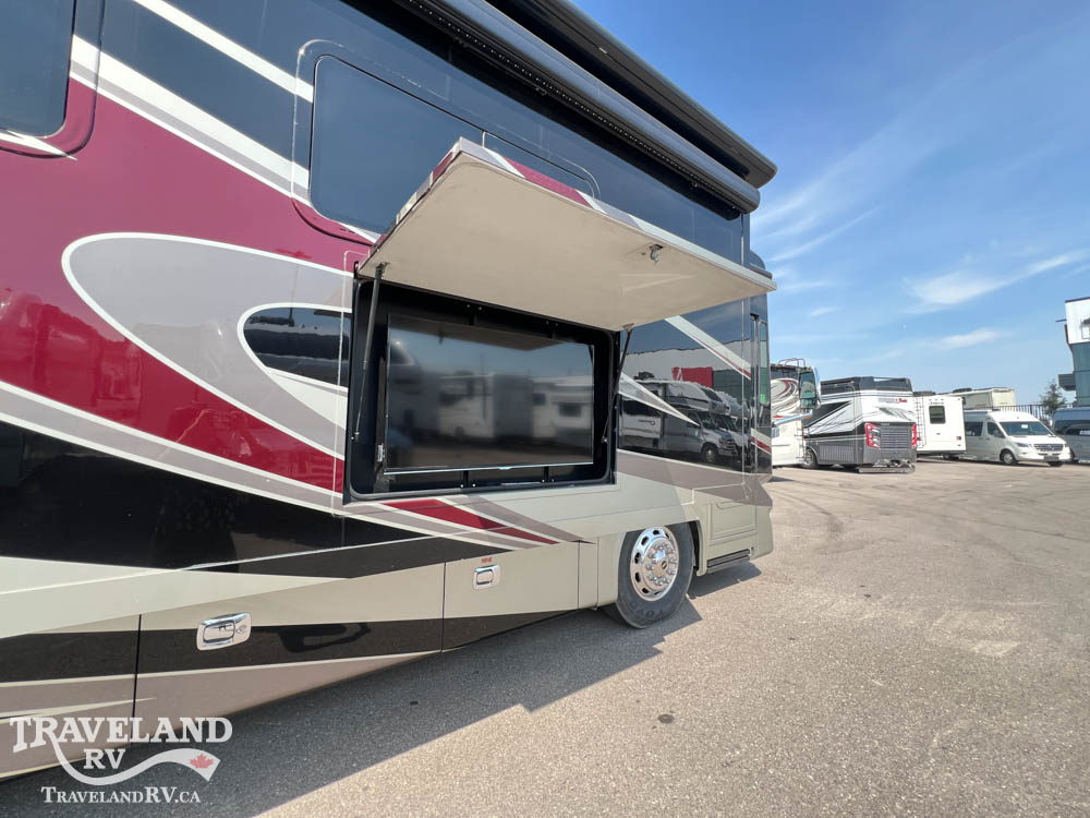 2015 Tiffin Phaeton 42 LH - Image 13