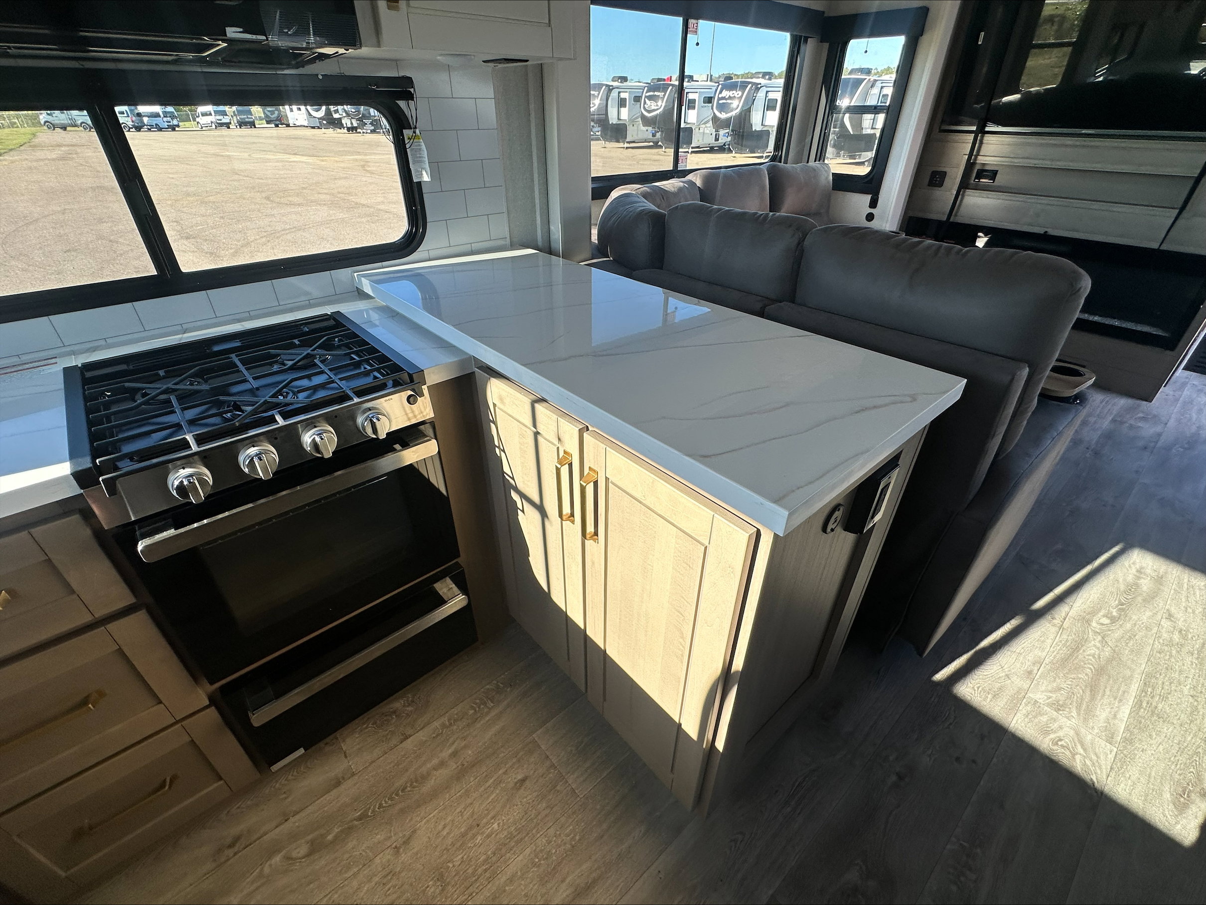 2026 JAYCO EAGLE 365UKTS - Image 26