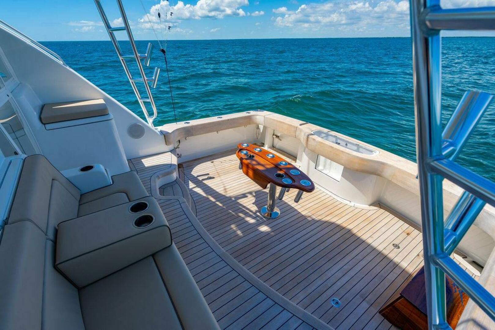 2023 Hatteras GT45X - Image 15