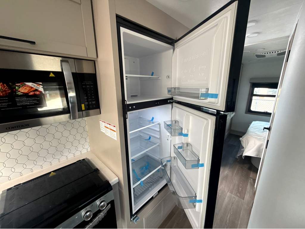 2027 ENTEGRA COACH ODYSSEY 29V - Image 18