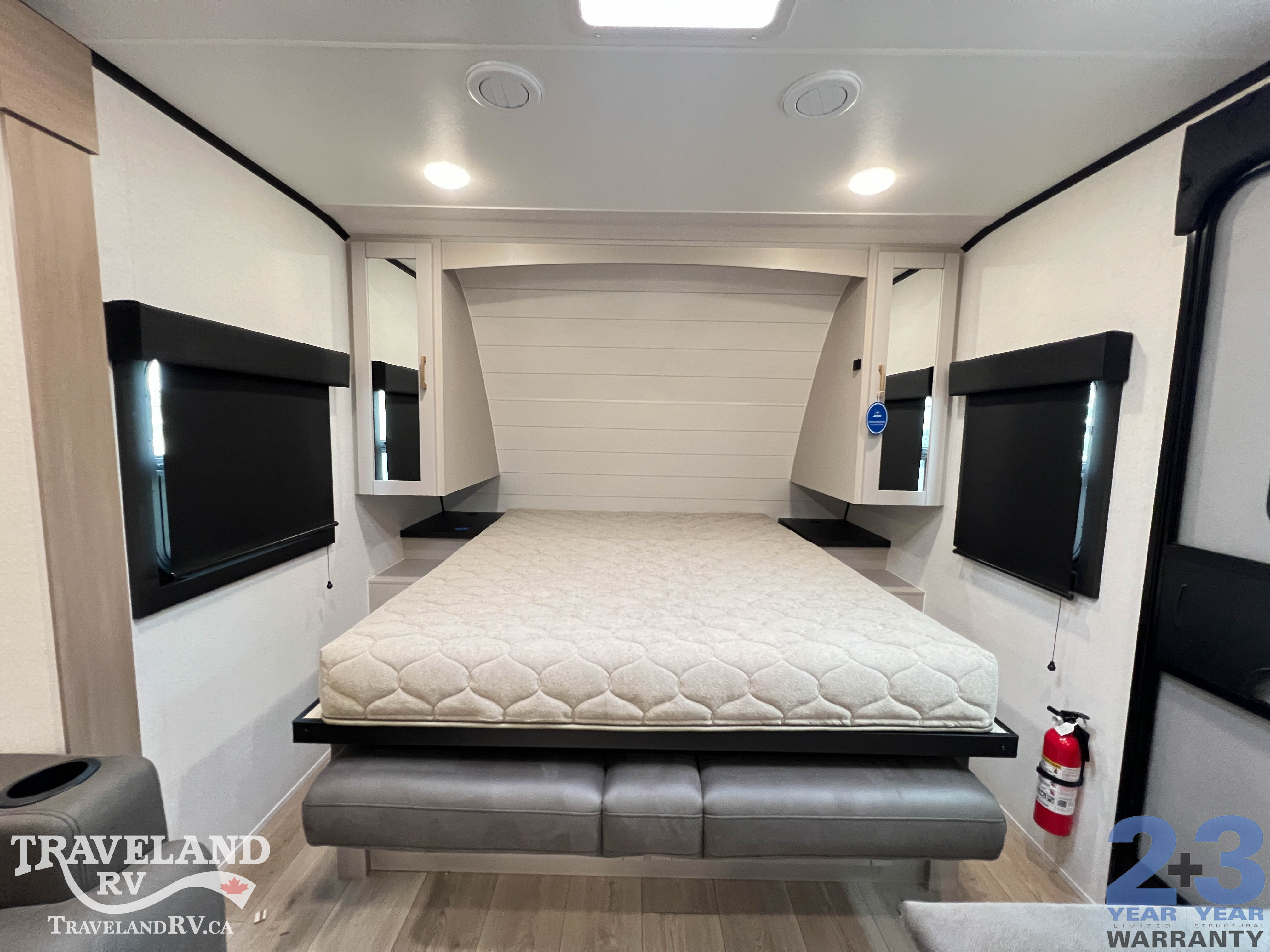 2027 Jayco Jay Feather 21MML - Image 14