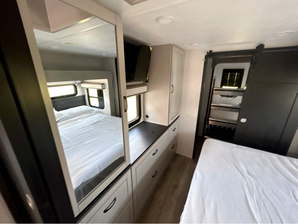 2026 JAYCO NORTH POINT 390CKDS - Image 22