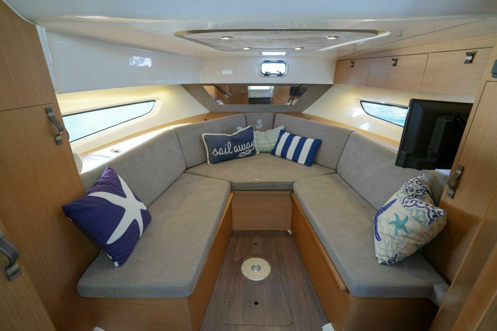 2020 Beneteau Flyer 10 - Image 12