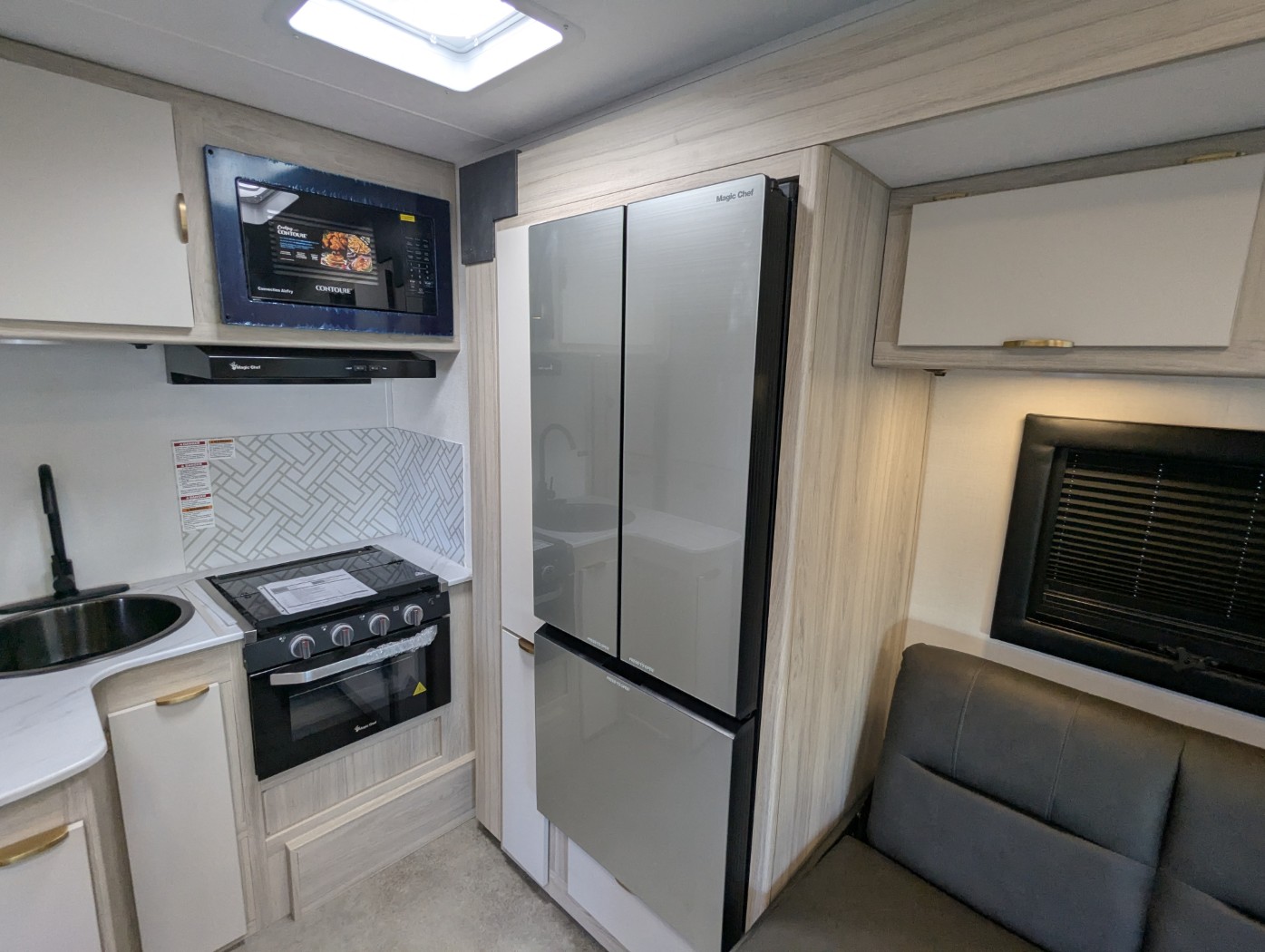2027 Coachmen Cross Trail 26XG - Image 17