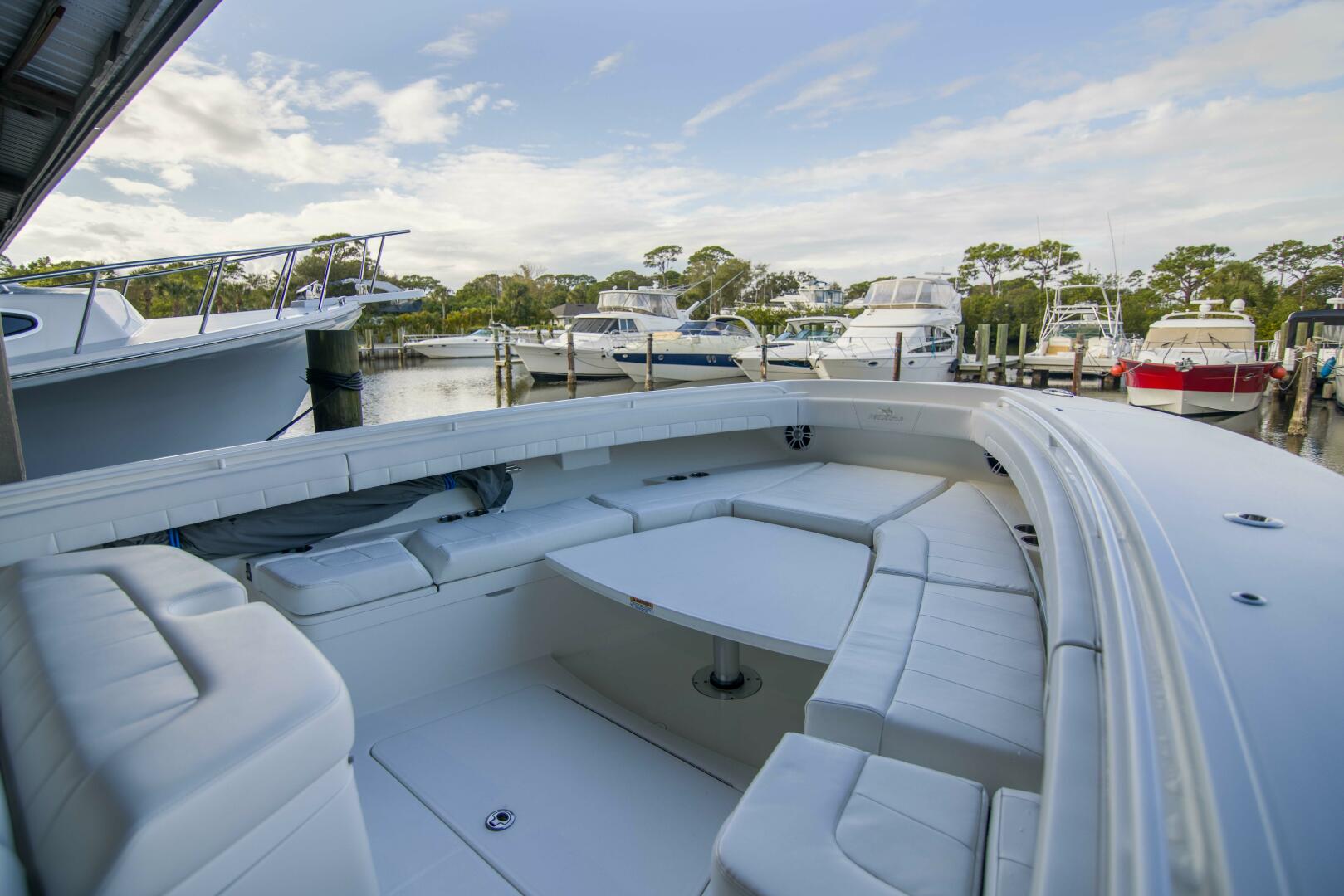 2021 Regulator 41 Center Console - Image 24