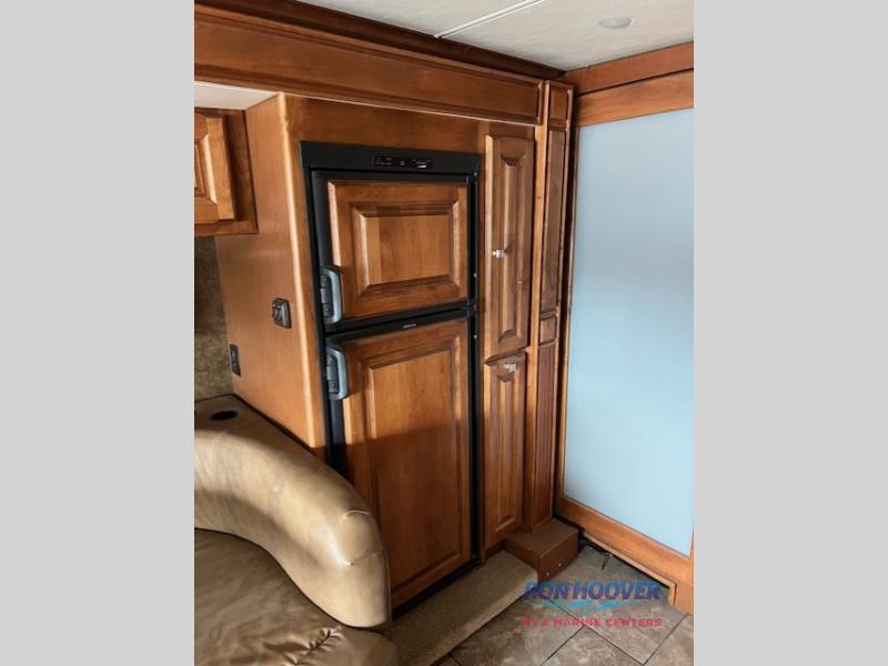 2014 TIFFIN 32BR - Image 19