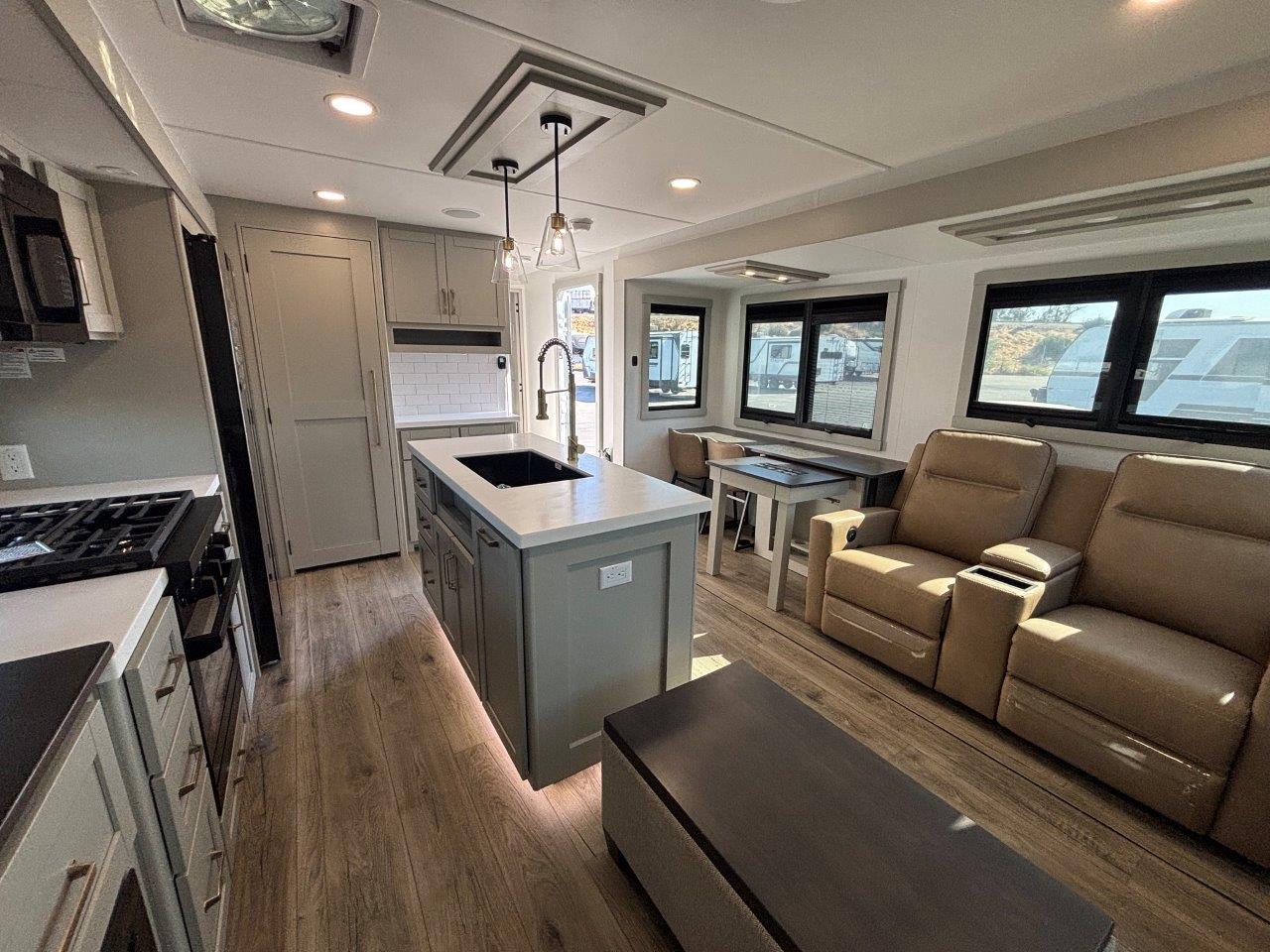 2027 Brinkley RV Model Z Air 297 - Image 8