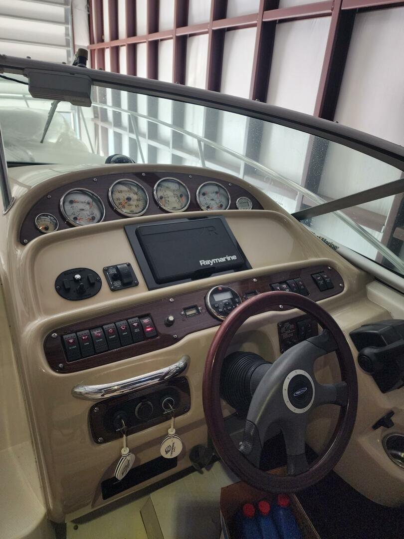 2006 Chaparral Signature 290 - Image 4