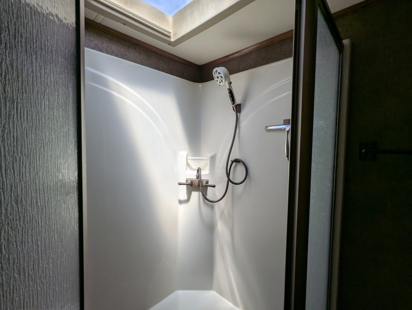 2014 Tiffin Allegro 36 LA - Image 37