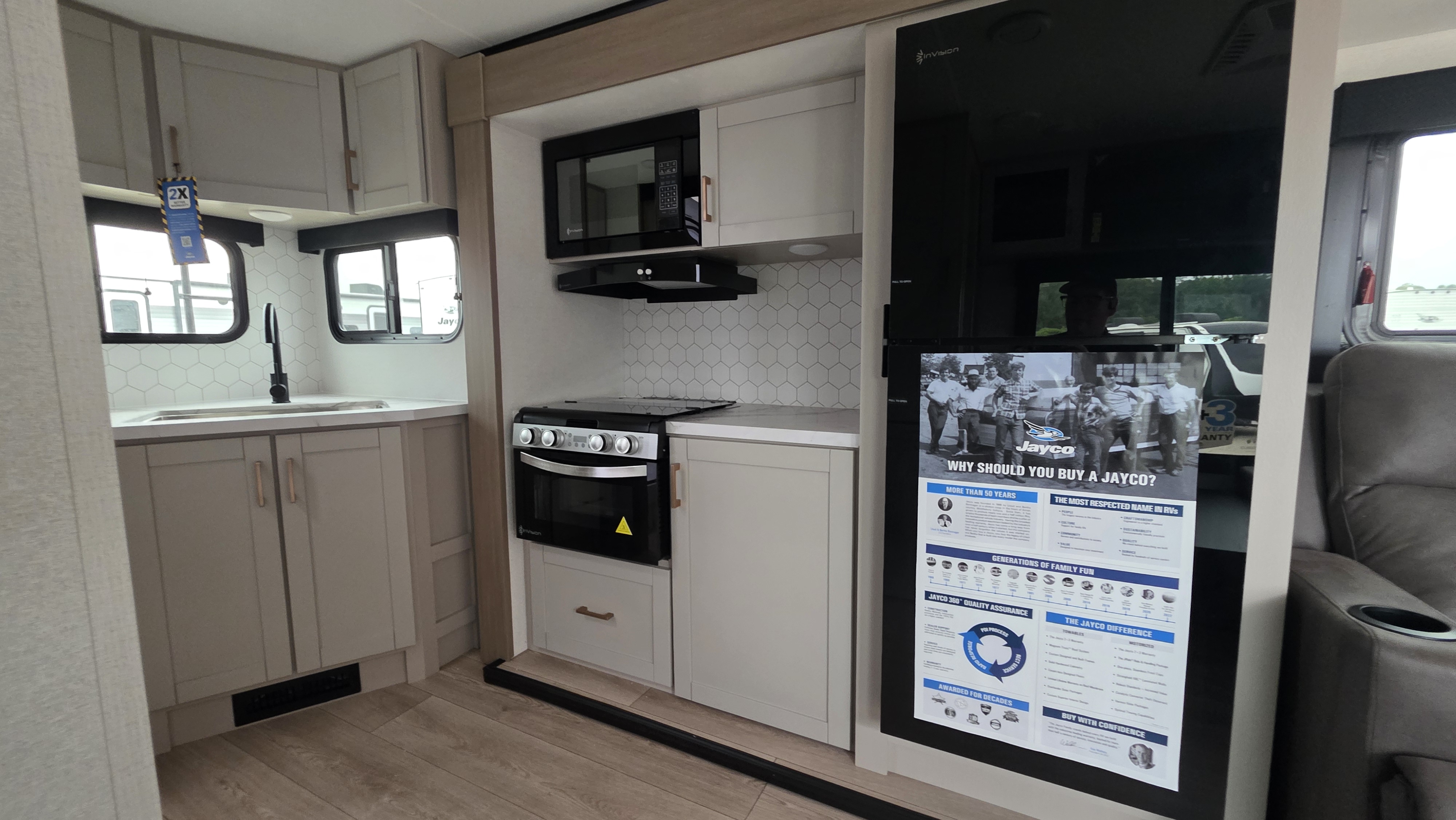 2027 JAYCO JAY FEATHER 21MML - Image 16