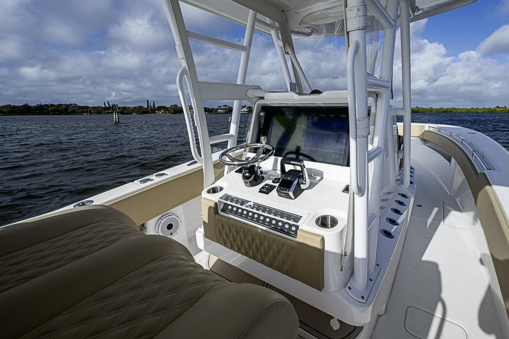 2023 Invincible 33 Open Fisherman Base - Image 11