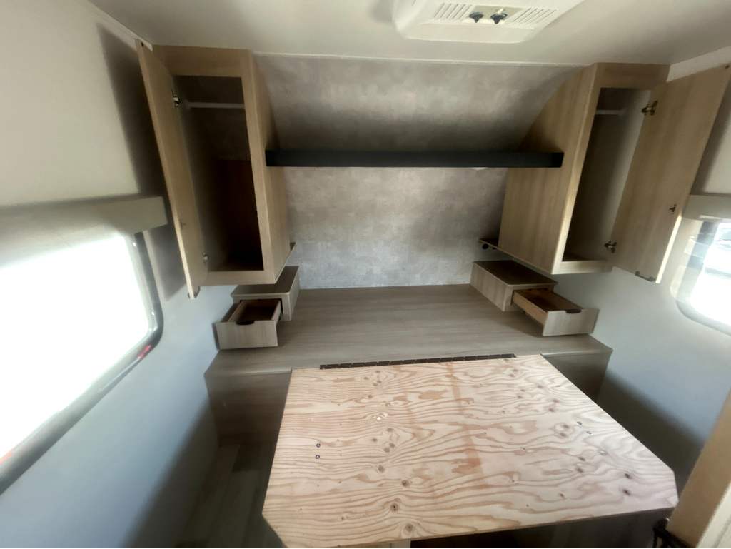 2024 WINNEBAGO MINNIE 2801BHS - Image 27