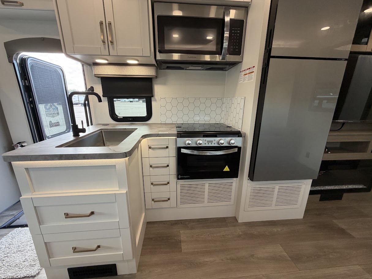 2027 JAYCO GREYHAWK 30Z - Image 21