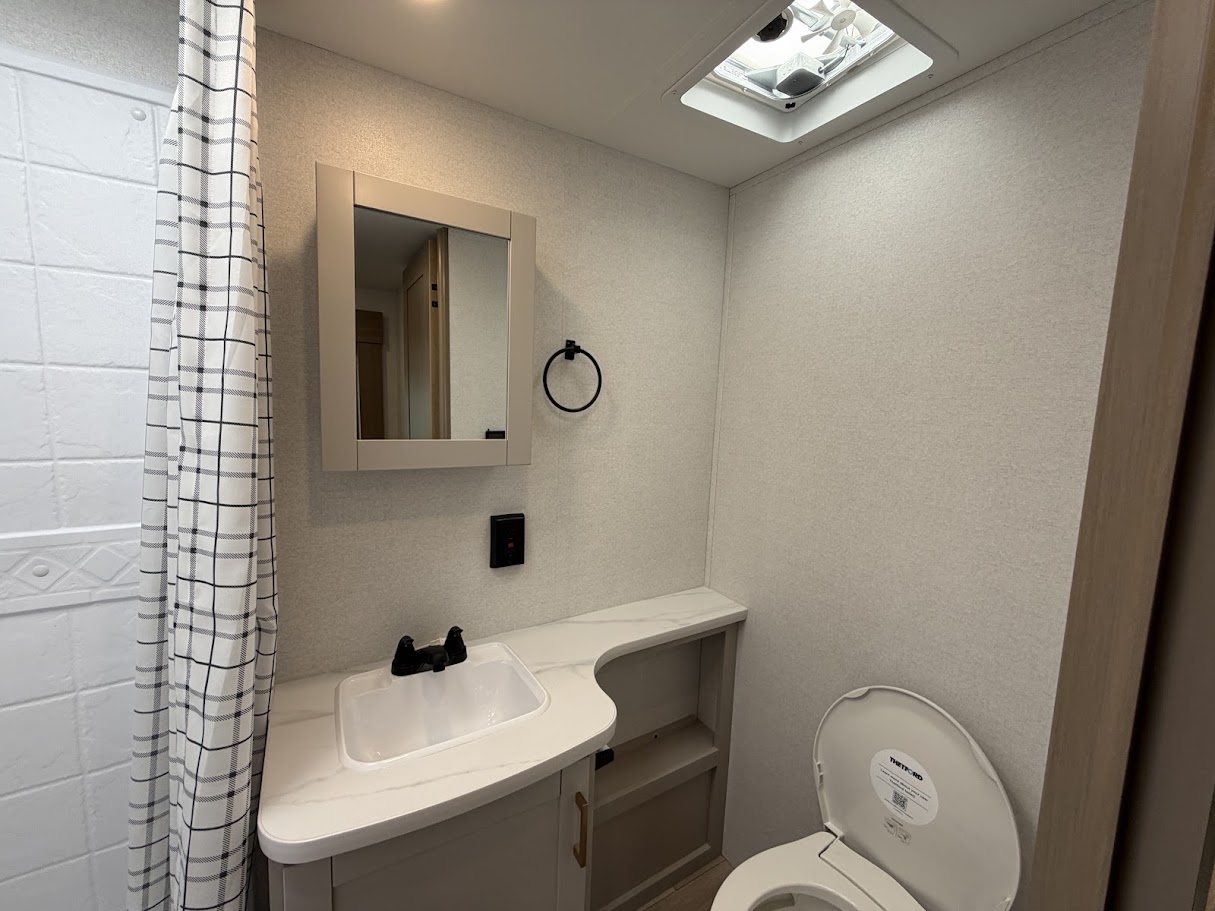 2027 JAYCO JAY FLIGHT 325BHT - Image 36