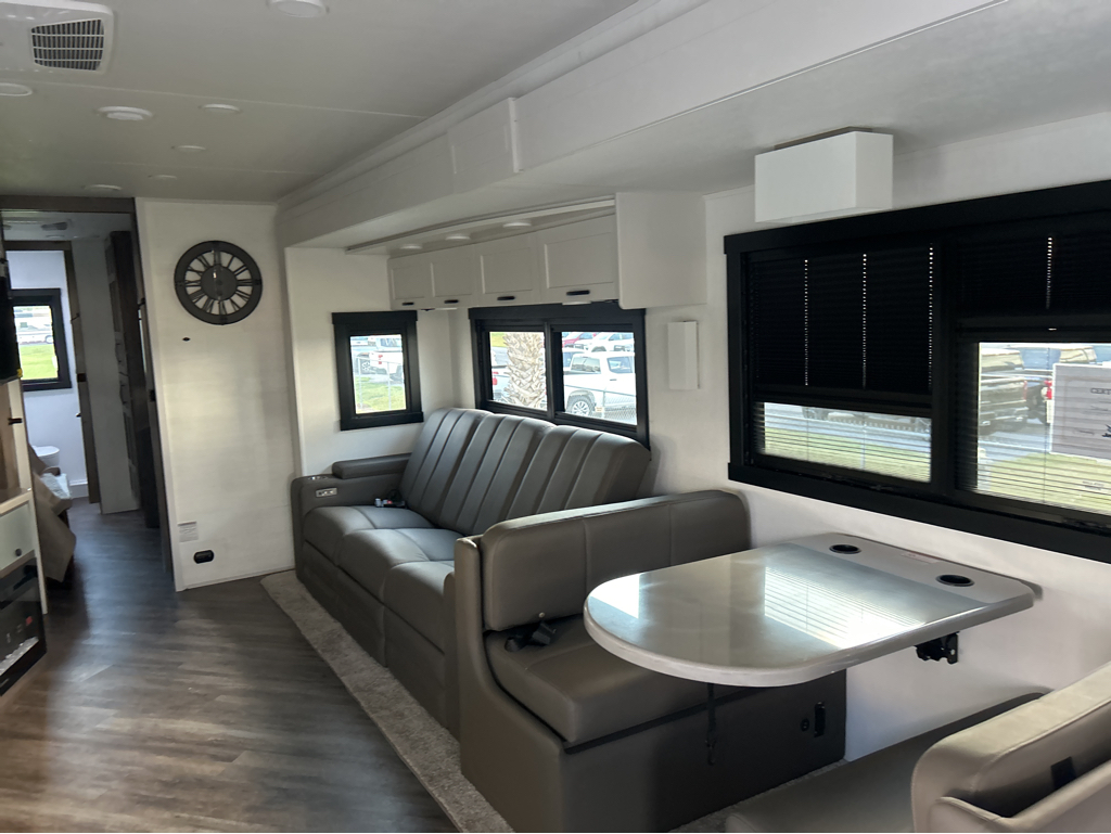 2026 JAYCO SENECA 37K - Image 11