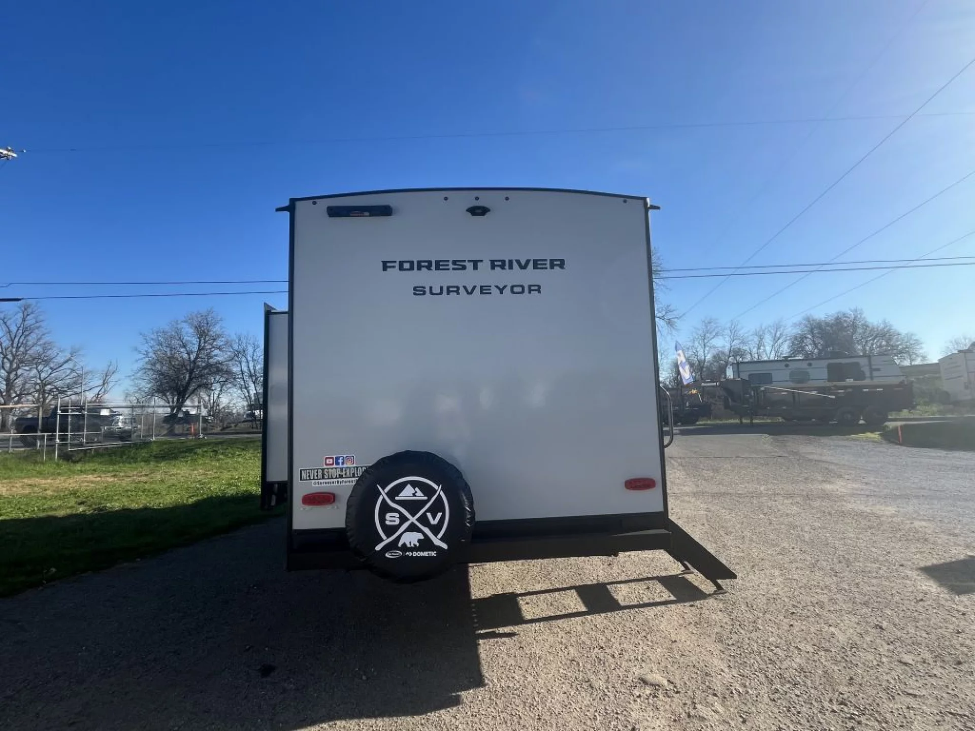 2026 FOREST RIVER SURVEYOR LEGEND 27 CAMP - Image 8