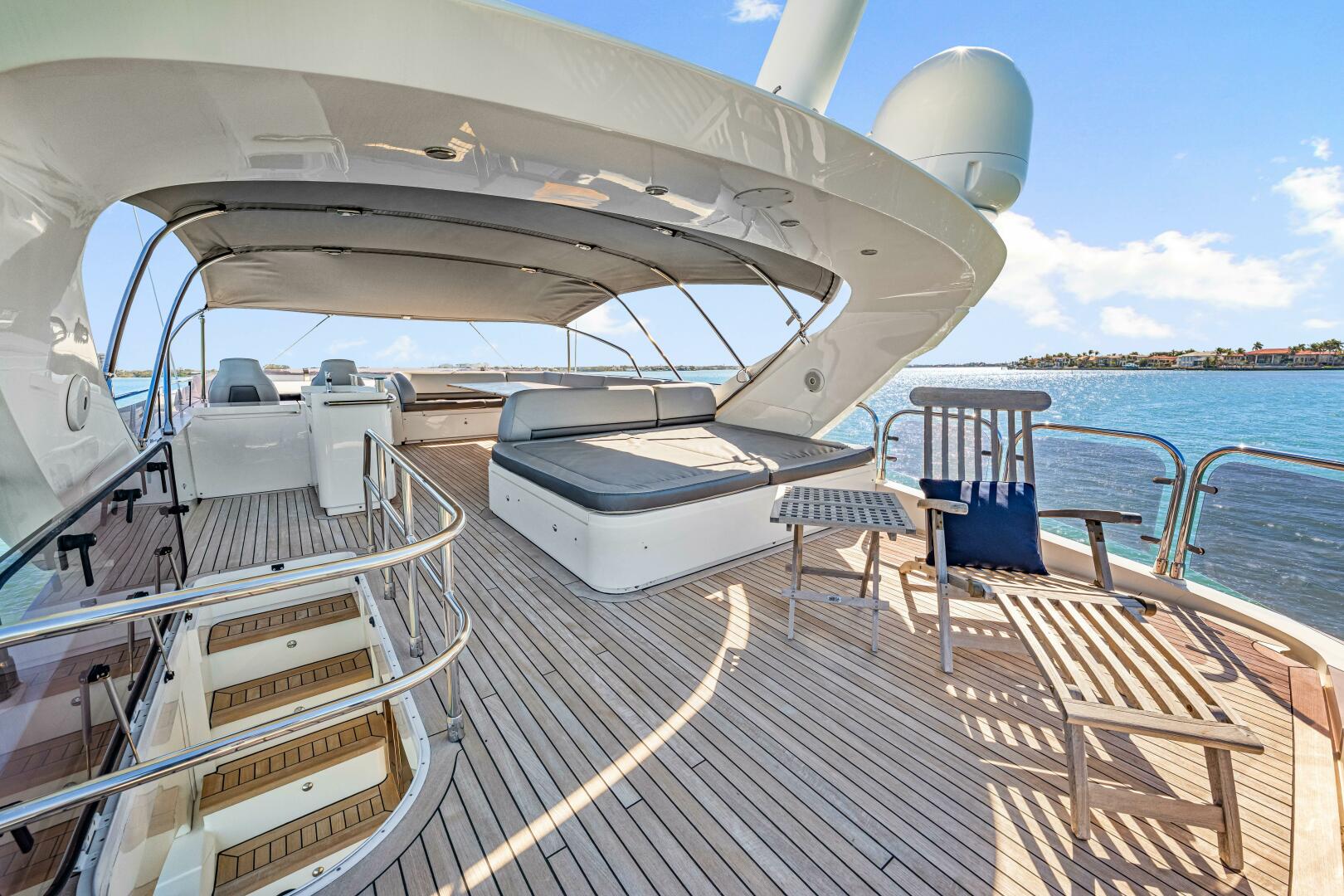 2014 Princess Y72 - Image 108