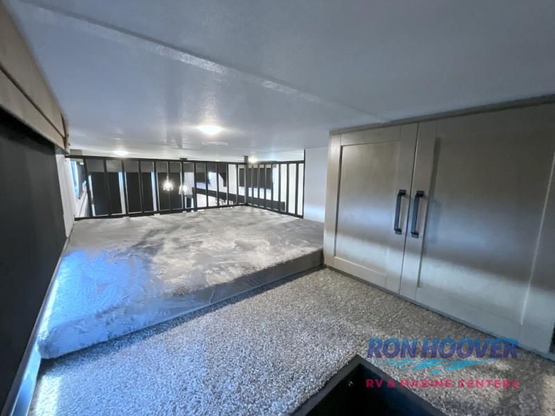 2026 PALOMINO 402LFT - Image 33