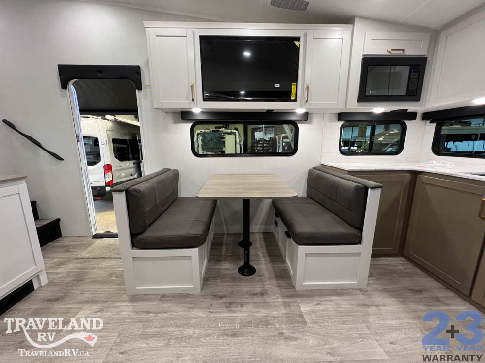 2027 Jayco Eagle SLE Fifth Wheel 24MLE - Image 9