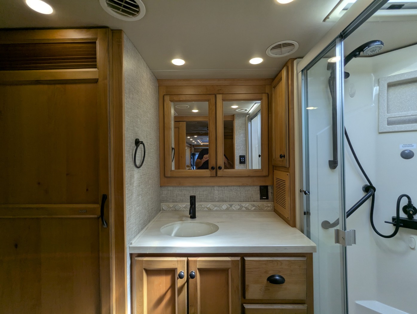 2023 Tiffin Allegro Red 360 37 BA - Image 30