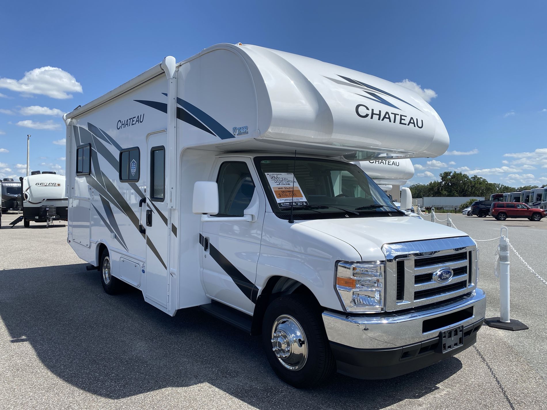 2025 Thor Motor Coach Chateau
