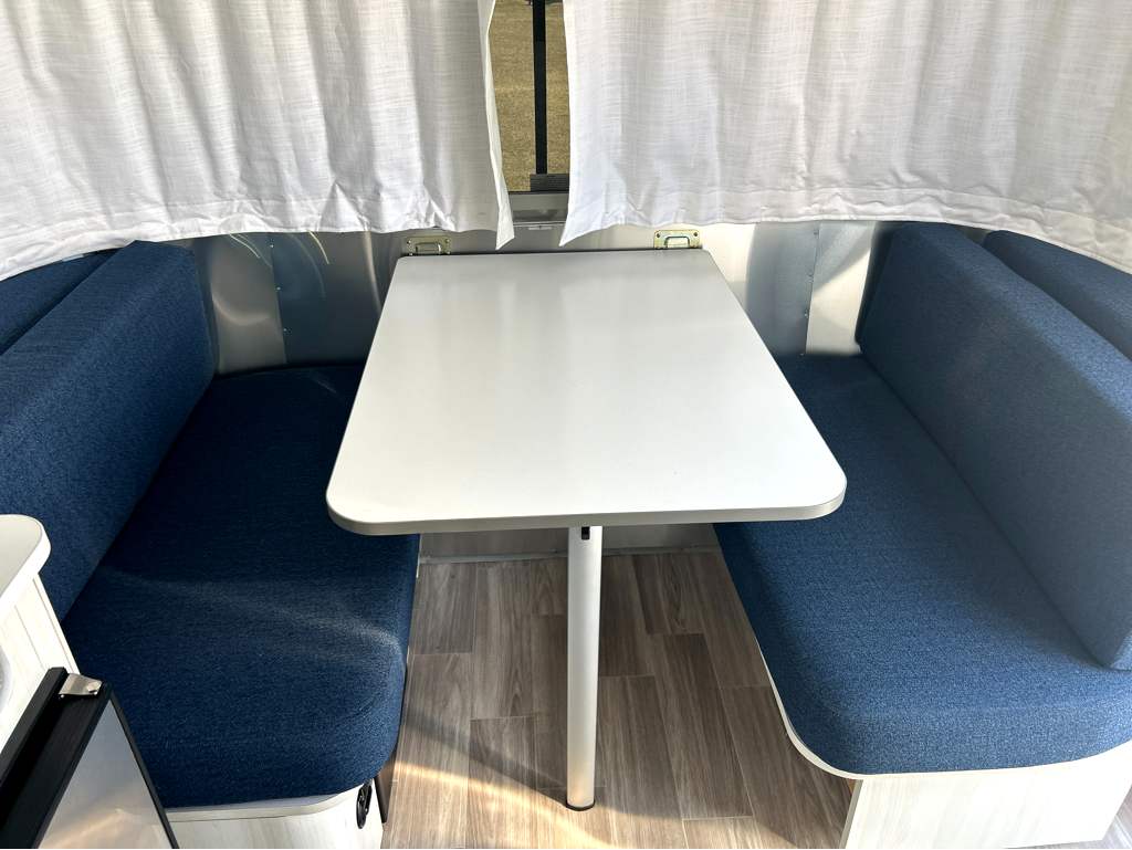 2025 AIRSTREAM BAMBI 16RB - Image 32