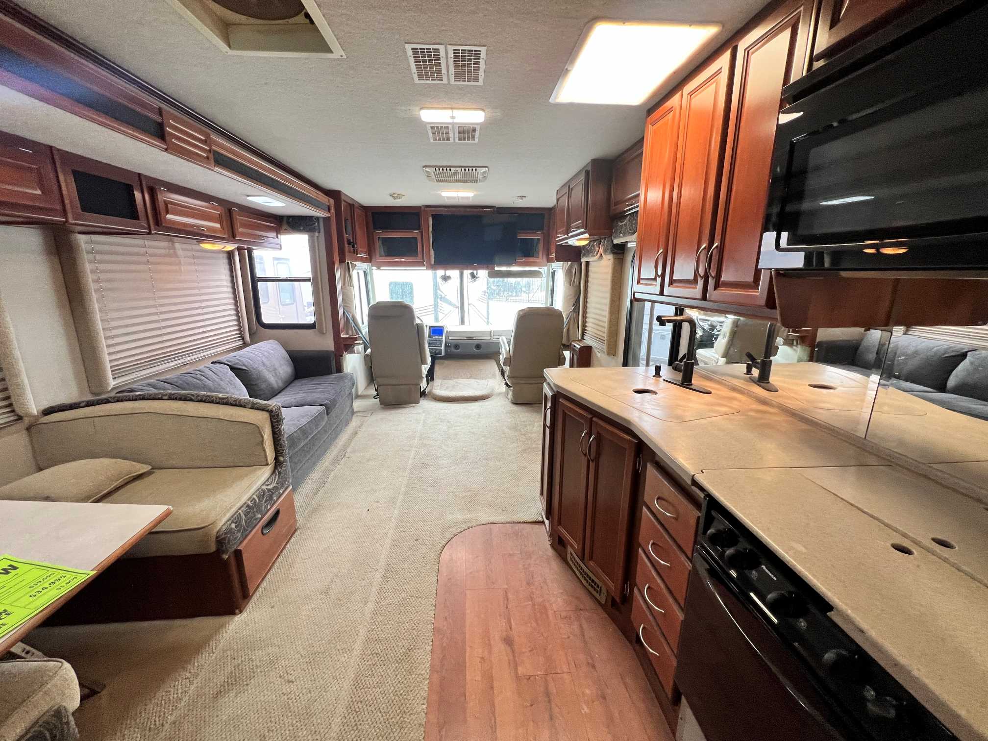 2006 Fleetwood Southwind 32VS - Image 15
