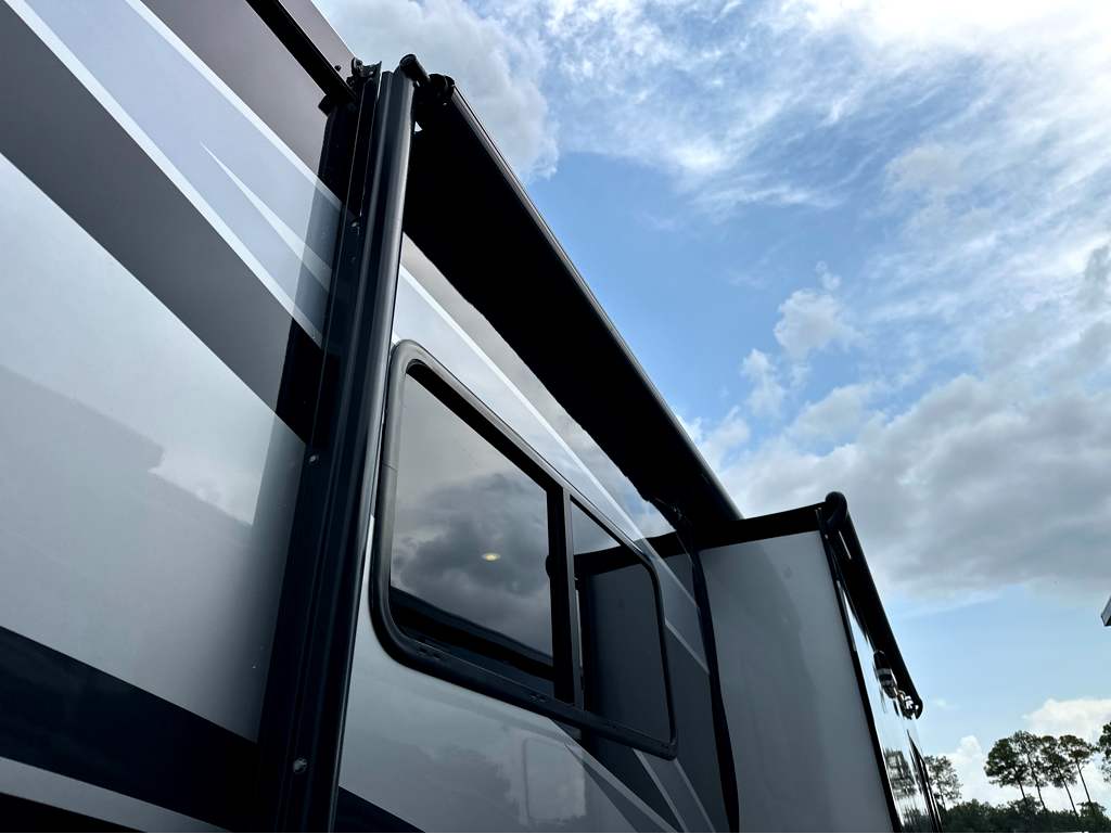2018 TIFFIN ALLEGRO BREEZE 33 BR - Image 29
