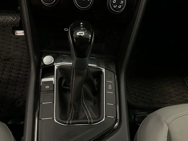 2023 Volkswagen Taos Utility 4D SE Sunroof 2WD - Image 19